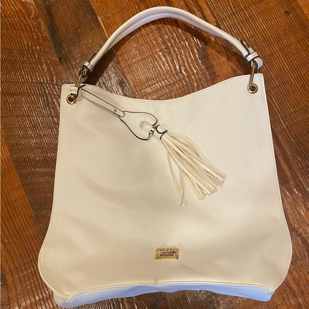 GUSSACI collection, beautiful purse bag. Large white with multiple zippers.
